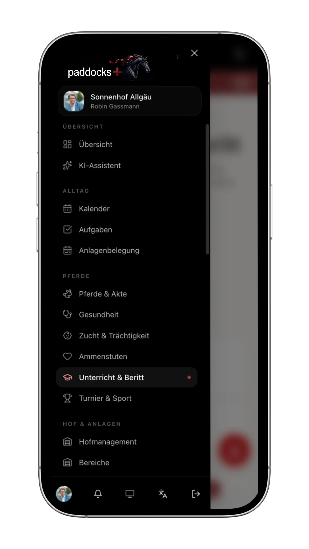 paddocks+ Mobile App — Navigation mit Pferden, Kalender und Hofmanagement